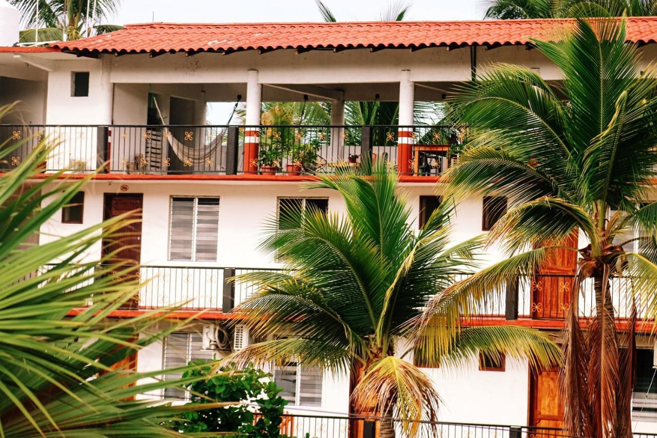 Hotel Yurimar ปูแอร์โตเอสกอนดิโด ภายนอก รูปภาพ